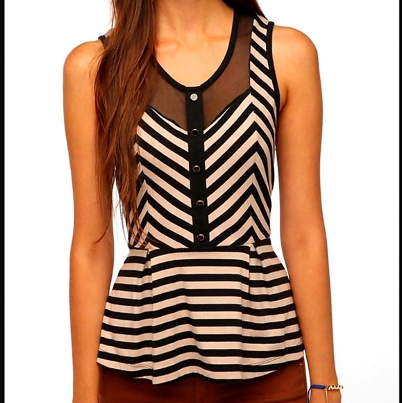 Anthropologie Tops - Pins & Needles Peplum Top